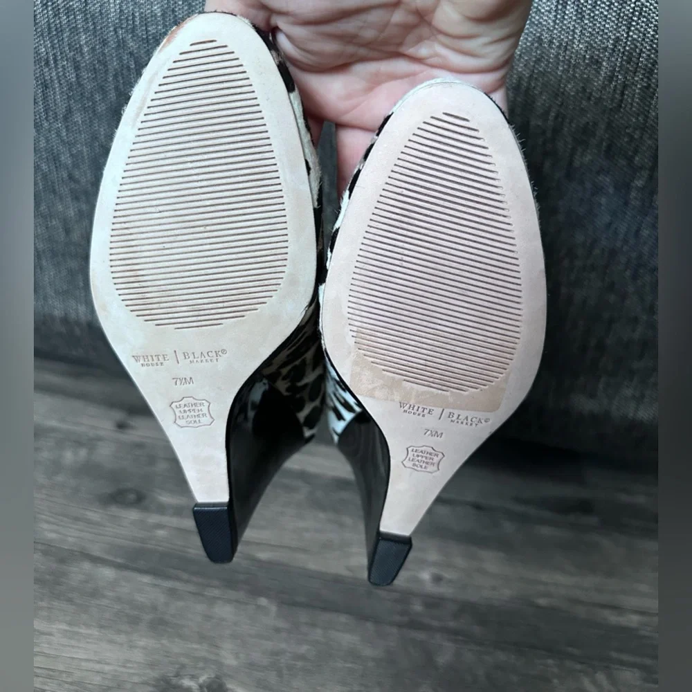 White House | Black House Willow Calf Hair Leopard Print Wedge Heels SZ 7.5 - Picture 10 of 14